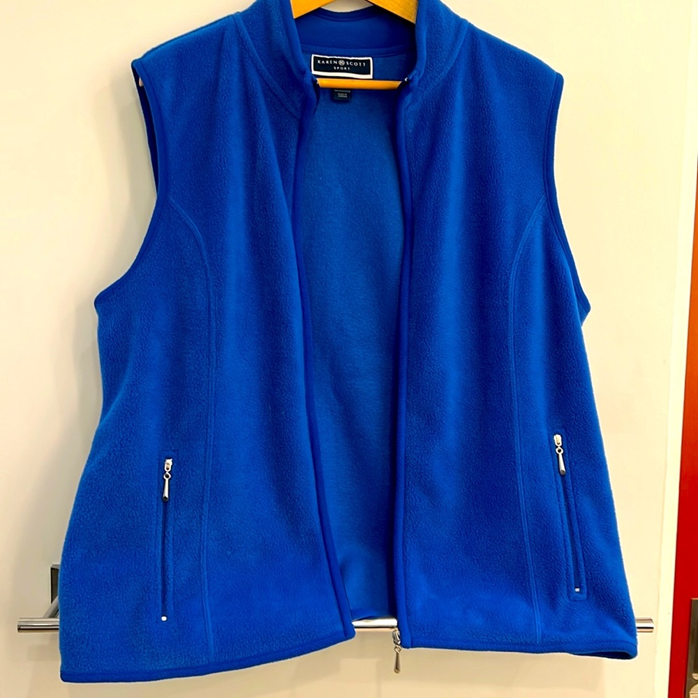 Karen Scott XL polyester vest